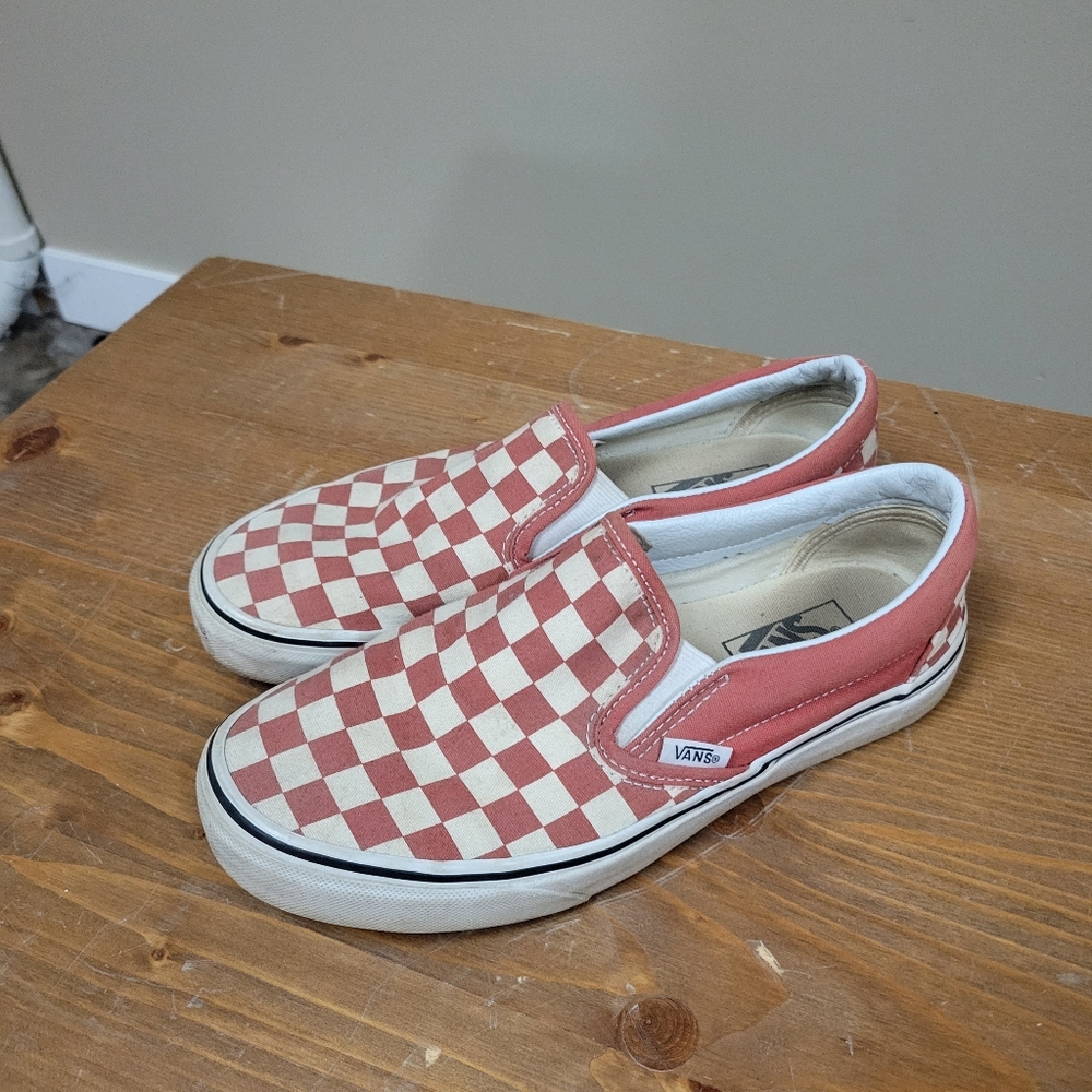 checkard vans
